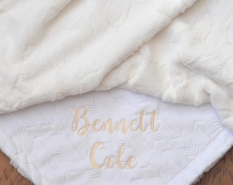 Personalized Minky Baby Blanket Personalized-Baby Girl Blanket-Personalized Baby blanket Girl-White Arrow blanket-White Pink minky blanket