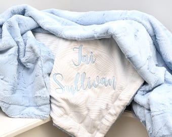 Powder Blue Personalized Minky Baby Blanket-Blue Girl Blanket-Personalized boy blue blanket-White tropical leaf blanket-Newborn-gift-shower