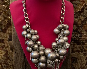 R. J. Graziano Costume Jewelry Bauble necklace