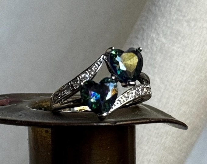Mystic Topaz Heart Toi et Moi Ring