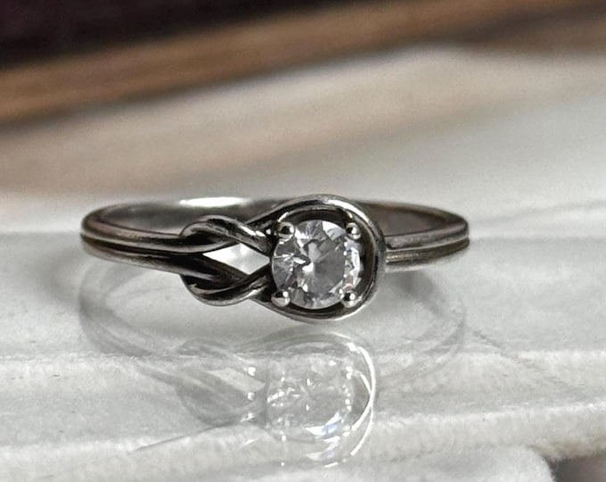 Vintage Lovers Knot Ring
