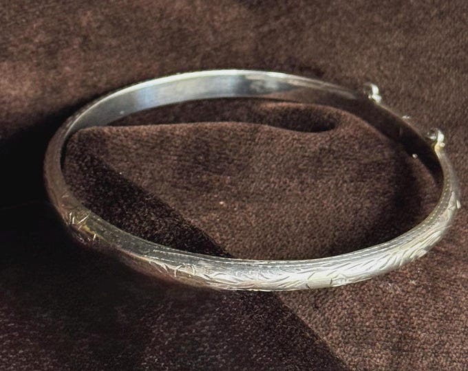 Vintage Hinged Floral Bangle