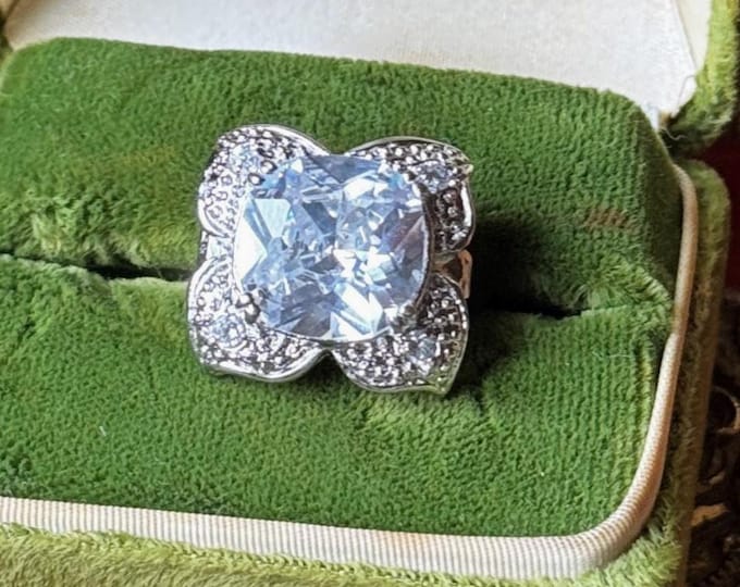 Vintage Garnish Cocktail Ring