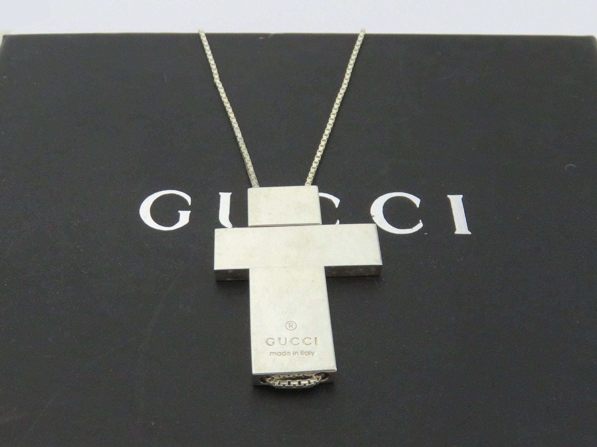 Omvendt Ubetydelig Bange for at dø Gucci Sterling Silver Cross Pendant Necklace - Etsy Israel