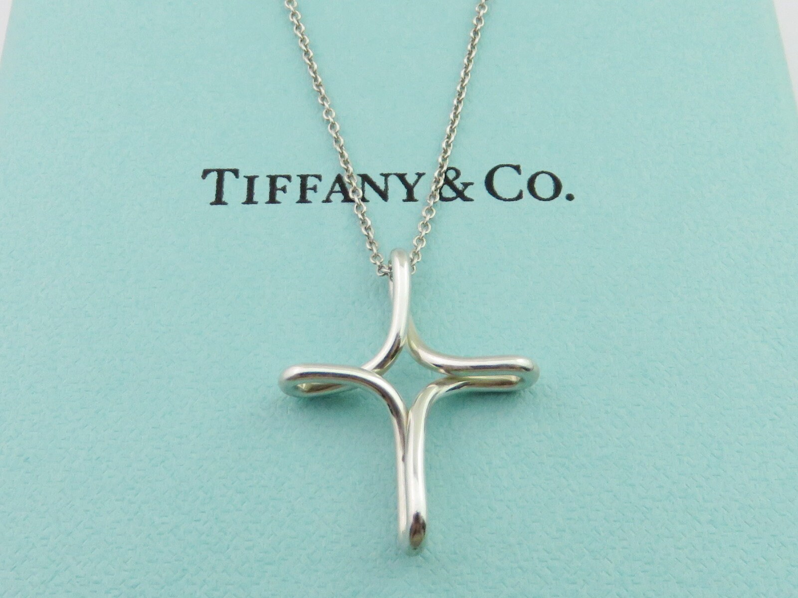 Cross Pendant Necklace 