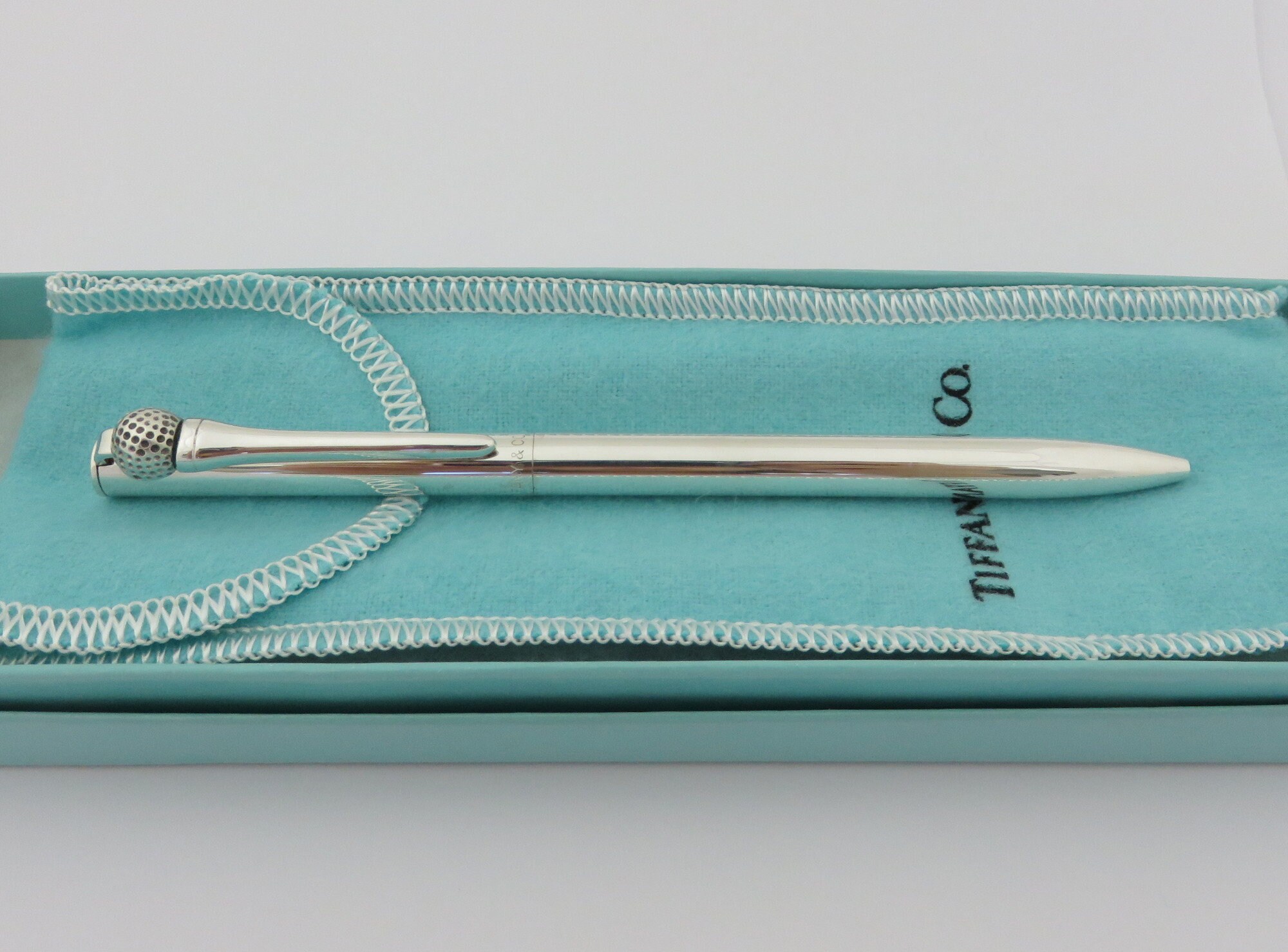 Gucci Vintage Pre Owned Ball Point Pen – City Girl Vintage Closet