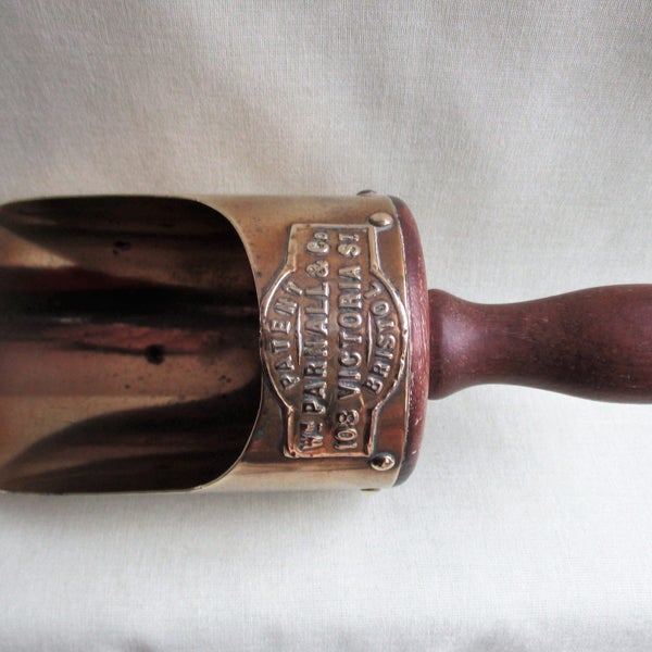 RESERVED FOR THAYNE - Traditional / Rare / Victorian /  Shopkeepers scoop / Patented / Wm Parnall & Co, 108 Victoria Street, Bristol