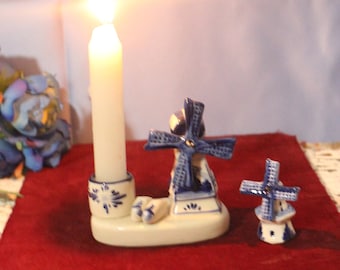 Portavelas de cerámica Holland Windmill Blue con molino de viento en miniatura