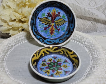 Platos pequeños o ceniceros de cerámica Keramikos de estilo vintage, fabricados en Atenas, Grecia.