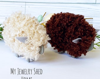 Wool Christmas Sheep Ornament, Farmhouse Holiday Decor