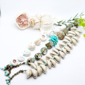 Chunky Cowrie Shell Bracelet, 3 Styles Boho Beach Bracelets, Natural Shell Ocean Jewelry,, Summer Accessory for Beach, Beach Lover Gift