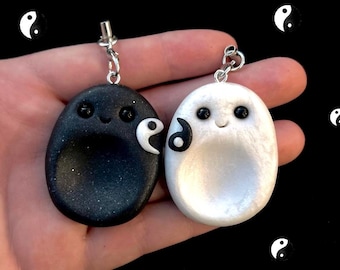 Piedra de preocupación linda Yin Yang negra + blanca: regalo para parejas/mejores amigos, amigo inquieto, alivio de la ansiedad, amigo de bolsillo