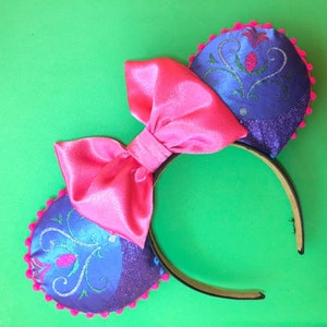 Oreilles de Mickey inspirées de Disney, silhouette La reine des neiges d'Anna