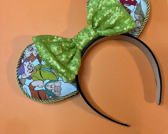Orecchie di Topolino ispirate a Disney e ispirate a Biancaneve e i Sette Nani