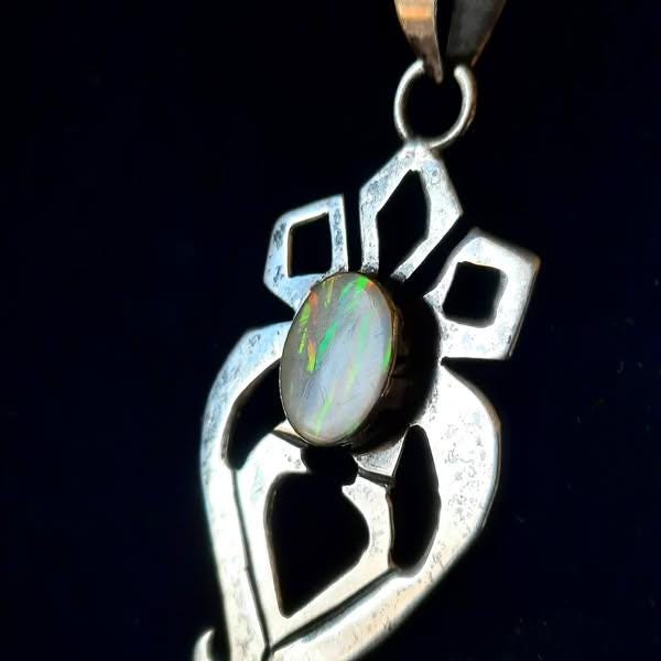 アクセサリー vintage mexican design silver necklace 1970s Vintage 950 Mexican Silver and Faux Opal Floral