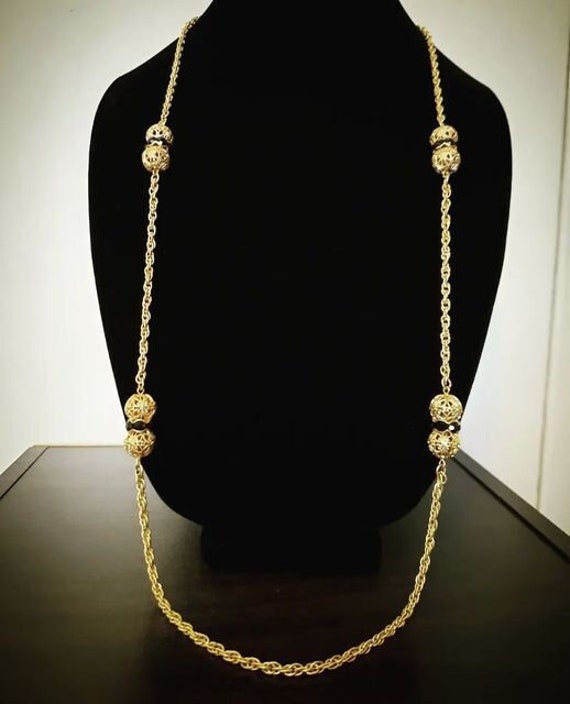 2024春の新作 Trifari Designer 1970s Gold Glass Black and Filigree Tone その他