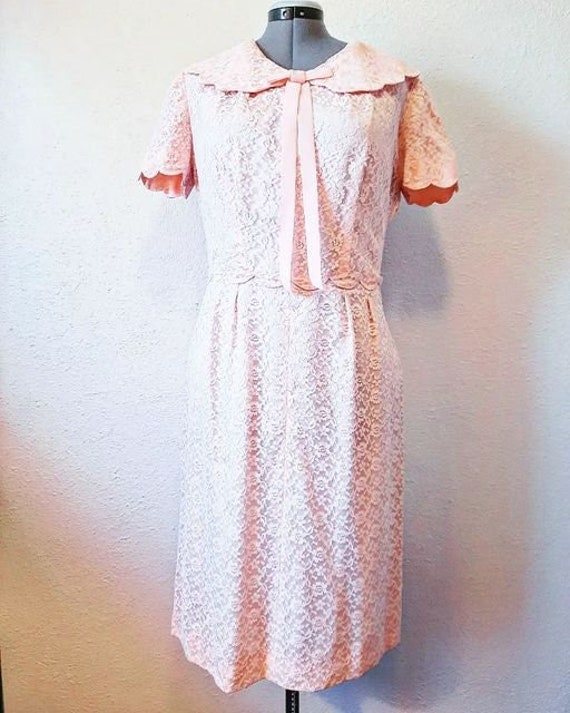 1960s Vintage Hippie Handmade Scalloped Pink Lace 