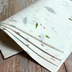 x10 A4 recycelte Teeblatt-Papierbögen, handgefertigte Blume gepresst, Buch-Größe, natürliches Kunsthandwerk-Schichtung, Kalligraphie, Blockdruck