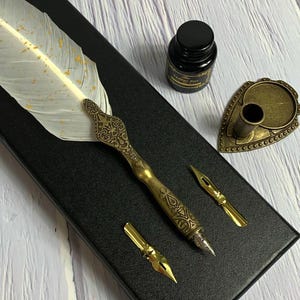 Boxed Weißer Federkiel Pen-Set Nibs schwarze Tinte Füllfederhalter, Vintage-Stil, Kalligraphie Metall Dip, Stift- und Tintenhalter