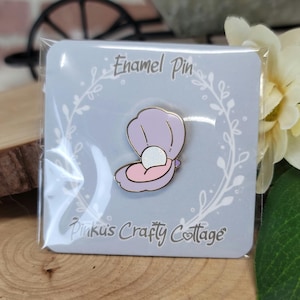 Shell Mini Pin
