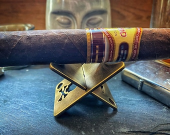 Pirate Cigar Holder - EDC Mini Stand Rack