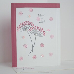 Fais un vœu !  Carte d’occasion, silhouettes florales ornées de fausses perles, paillettes, gaufrage, carte d’amitié, juste parce que la carte.