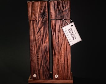 Molinillo de especias de nogal americano, molinillo de sal y pimienta, mecanismo de molienda de cerámica, salero y pimentero, 23 cm de alto con soporte