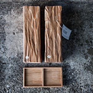 peppermill and saltmill made of oak wood, spice mill, salt pepper grinder, reclaimed wood - rustic - heavily brushed