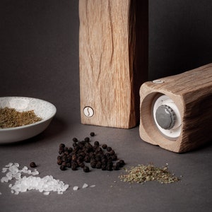 Spice mill / salt mill / pepper mill made of oak wood reclaimed wood rustic heavily brushed image 7