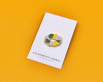 Gold Plated Mardi Gras King Cake Enamel Pin - New Orleans Carnival