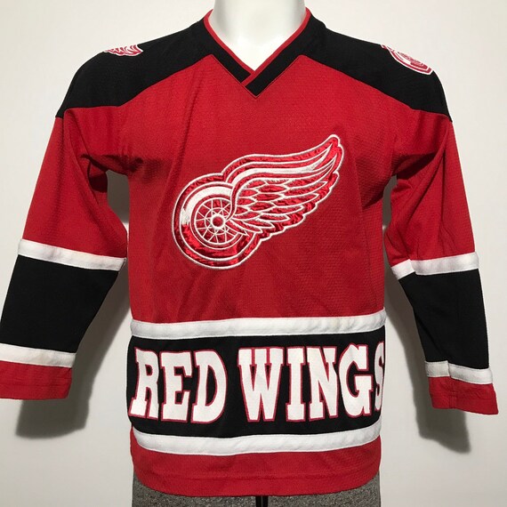 vintage red wings hoodie