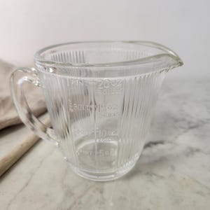 Vintage Glass Measuring Jug with Ribbed Design- Measurements in Pints, Cups, Ounces and Gills