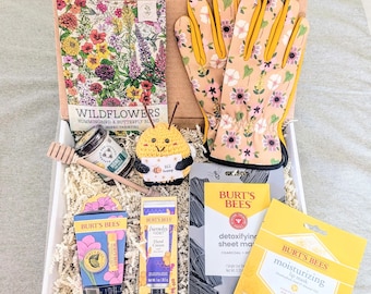 Garden Lover Gift Box Curated Birthday Gift for Mom self care basket Friend gift  Plant Lover Gardening Self-Care Basket with Seeds & Treats