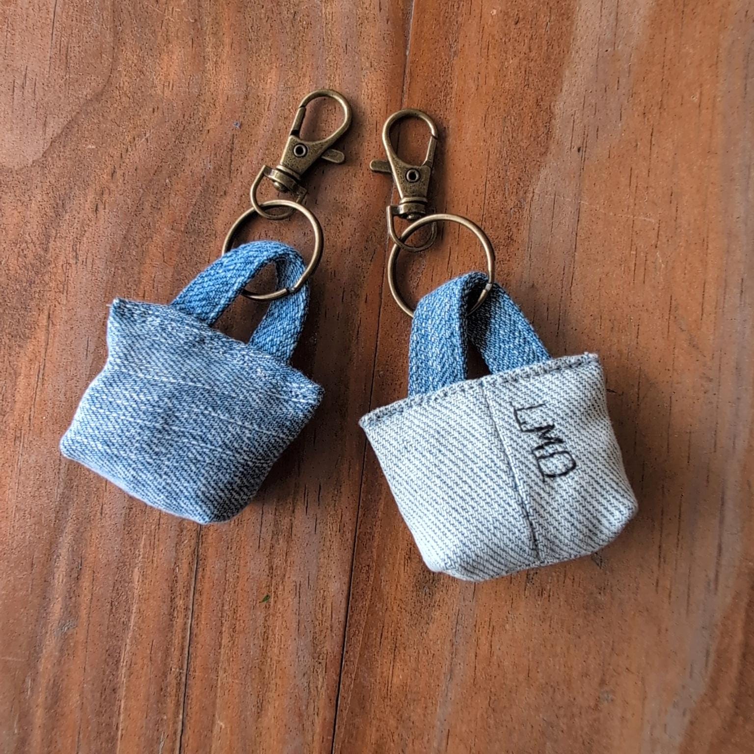 Upcycled Denim Micro Tote Bag Keychain: Eco-friendly Clip  display picture 3