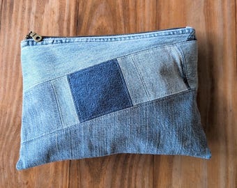 Patchwork Denim Clutch: Upcycled Jeans Bag with Zipper Pocket
