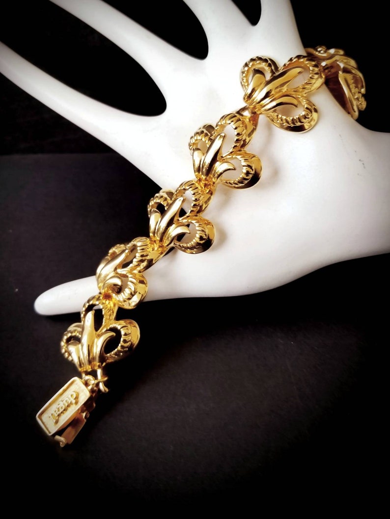 Stunning bracelet Vintage signed CRAFT DUGAL chuncky massive GoldTone alloy