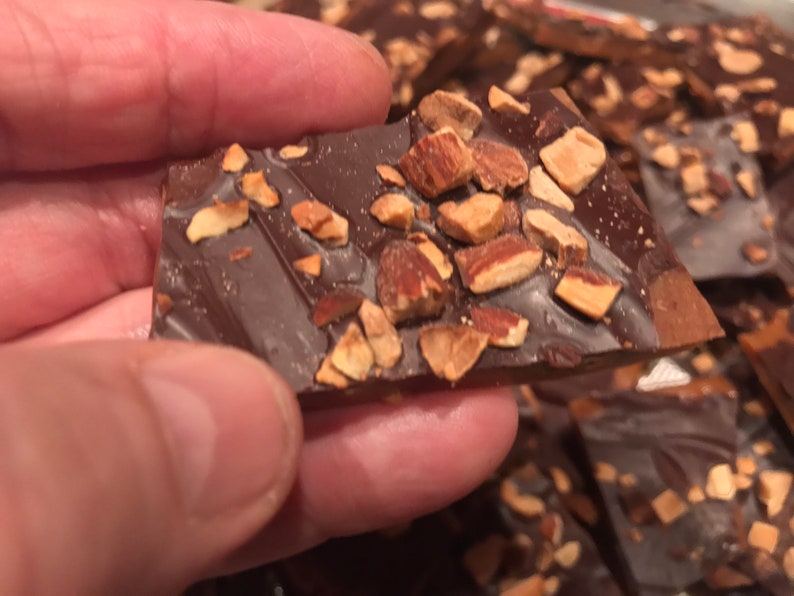 English Toffee: 4oz Buttercrunch Toffee Dark Chocolate Almond Buttercrunch Milk Chocolate Almond Buttercrunch Toffee Gift image 6