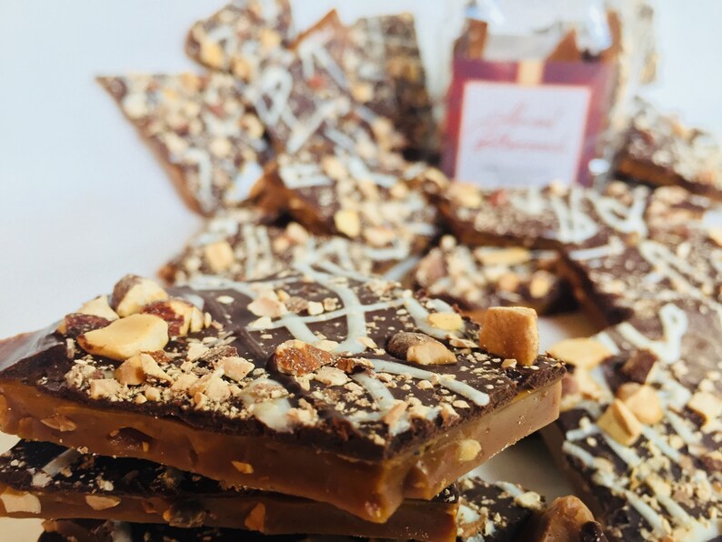 English Toffee: 4oz Buttercrunch Toffee Dark Chocolate Almond Buttercrunch Milk Chocolate Almond Buttercrunch Toffee Gift image 9