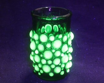 Uranium green uv reactive handmade borosilicate shot glass. Dr Sawfish 2023.