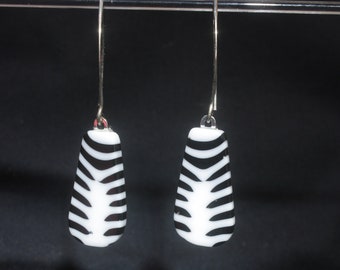 Zulu black and white fused glass dangle earrings.Dr Sawfish 2023