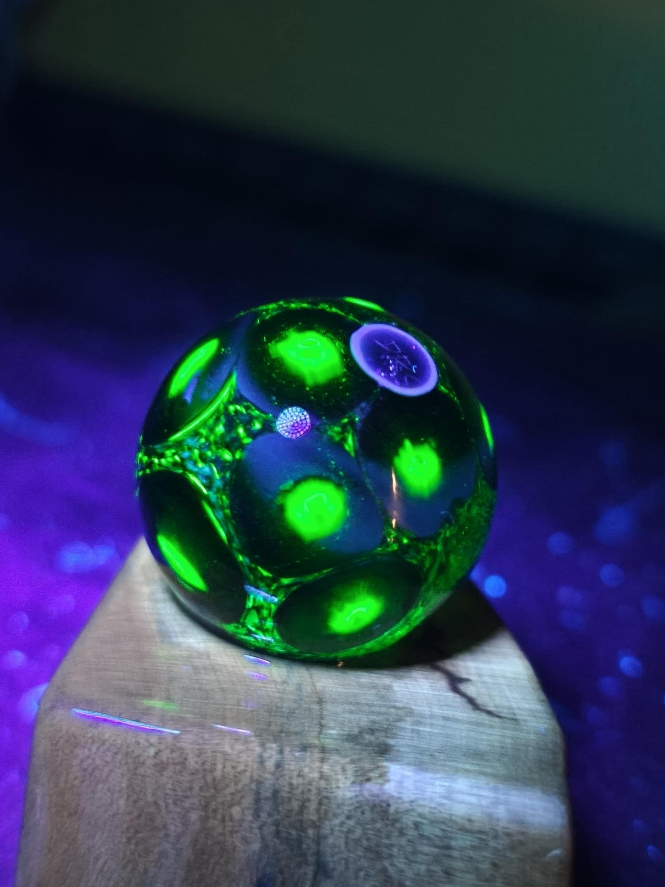 Uv Reactive Dark Green Uranium Atomic Spots Handmade Borosilicate