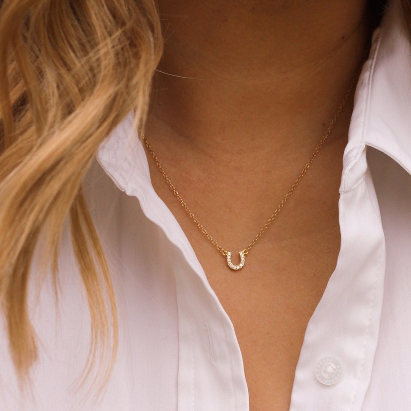 Mark Edge Horseshoe Necklace