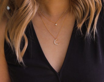 Crescent Moon Necklace, Gold Moon Necklace, Moon Pendant, Half Moon, Simple Necklace, Gold Necklace, Celestial Necklace, v2