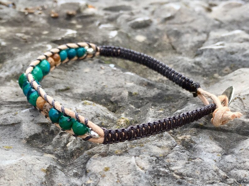 bouton et perles ovales en argent 925 bijou cr\u00e9ateur Bracelet homme MIA PROVENCE en cuir naturel perles rondes chrysocolle et jaspe