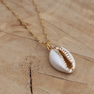 Gold Cowrie Necklace | Sea Shell Necklace | Natural Shell Necklace | Gold Cowry Kauri Shell | Ibiza Necklace | Beach Gold Cowrie Shell