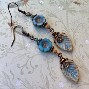 Boho Flower Earrings, Czech Glass Flower Earrings, Nature Lover Gift for Her, Antique Brass Jewelry for Women, Leaf Earrings