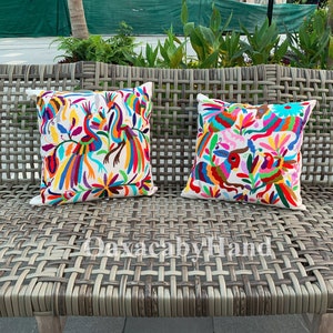 Otomi square pillow cover – Otomi pillow - Otomi embroidery - Colorful Mexican hand embroidery - Handmade pillow – Bohemian Style