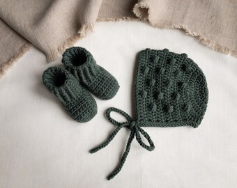 Newborn Booties And Popcorn Bonnet Set, Dark Olive, 100% Merino Wool, Crochet Warm Pram Shoes And Hat, Baby Shower Gift Ideas, Ready To Ship