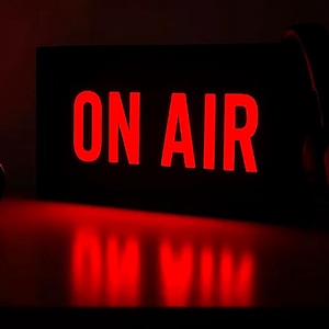 Lightbox On Air - On Air Lightbox – Houten lichtbak voor podcaststudio's, LED On Air-bord – Lichtbak voor opnamestudio