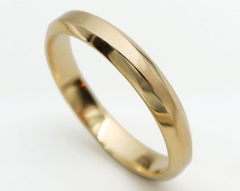 Men's Solid Gold Wedding Band || Fine Jewelry || Men's Minimalist Wedding Ring || Classic Ring